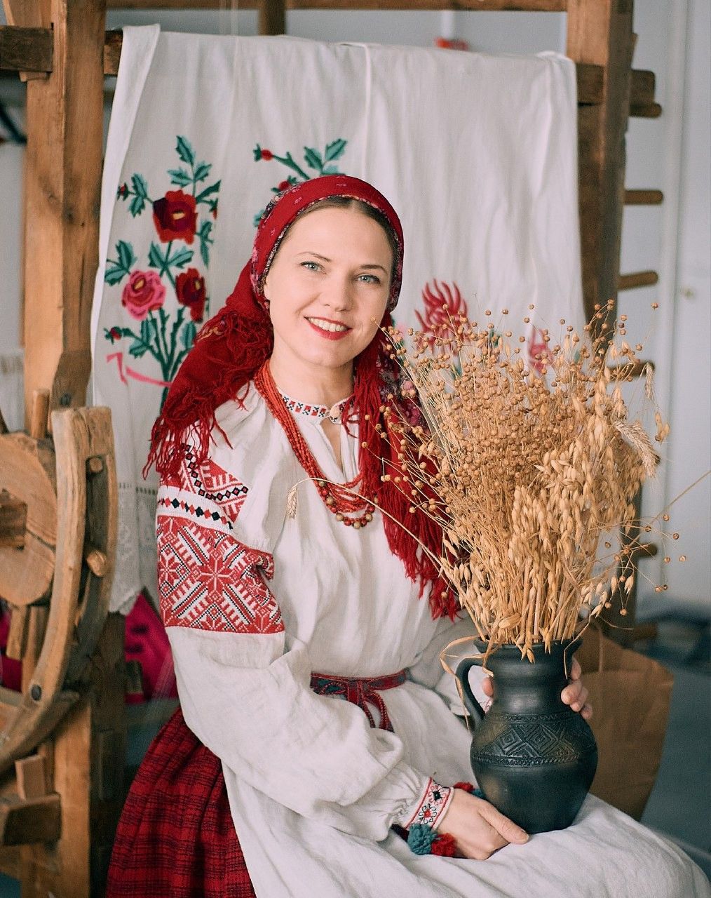 Women in Slavic costumes in Jalandhar