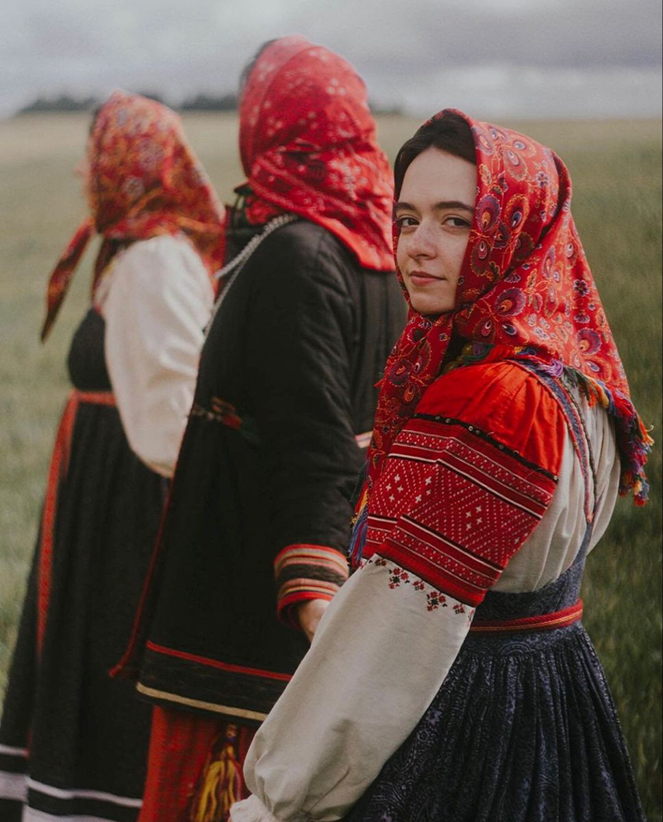 Women in Slavic costumes in Jalandhar