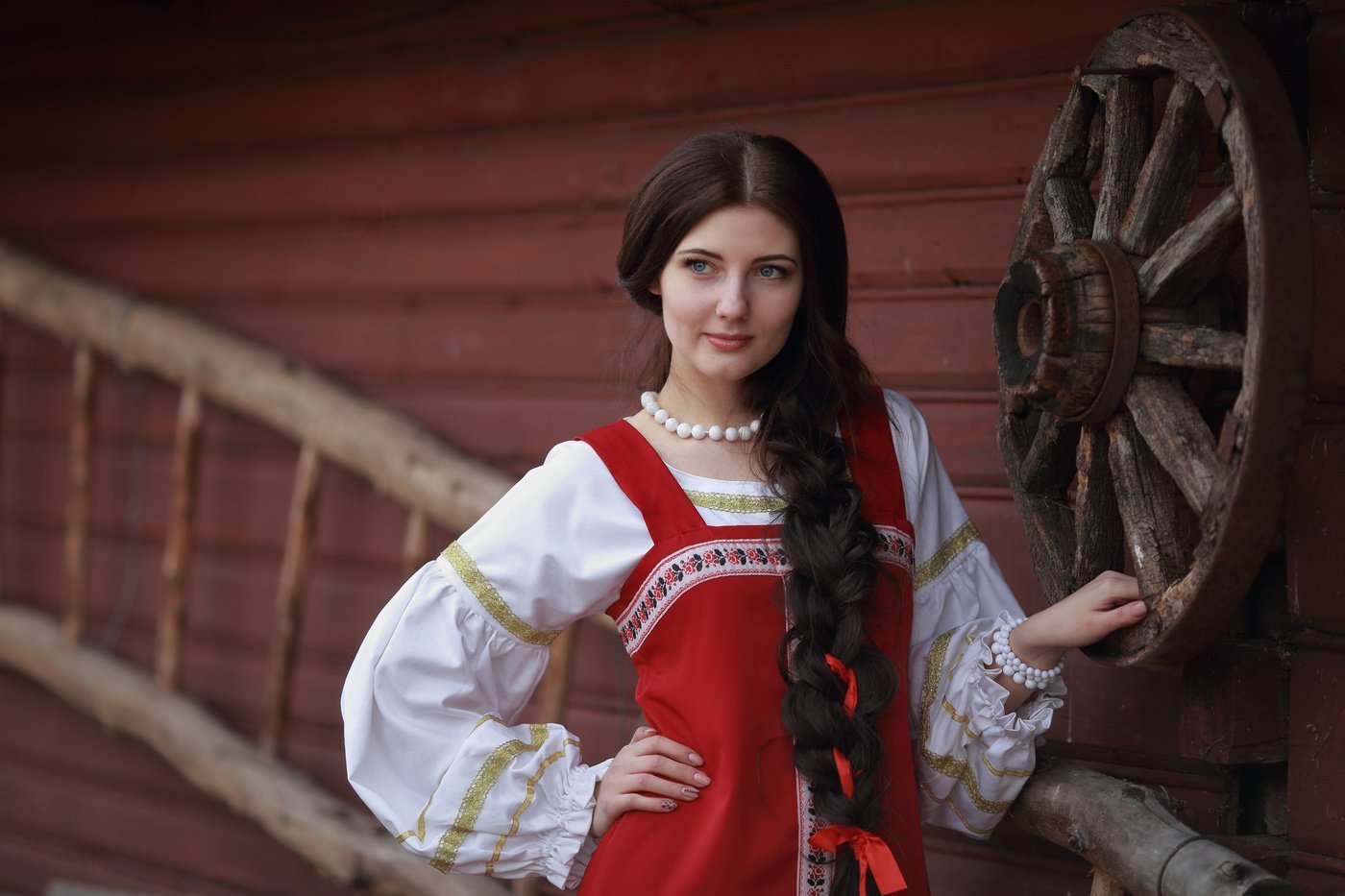 Girls in Slavic costumes in Jalandhar