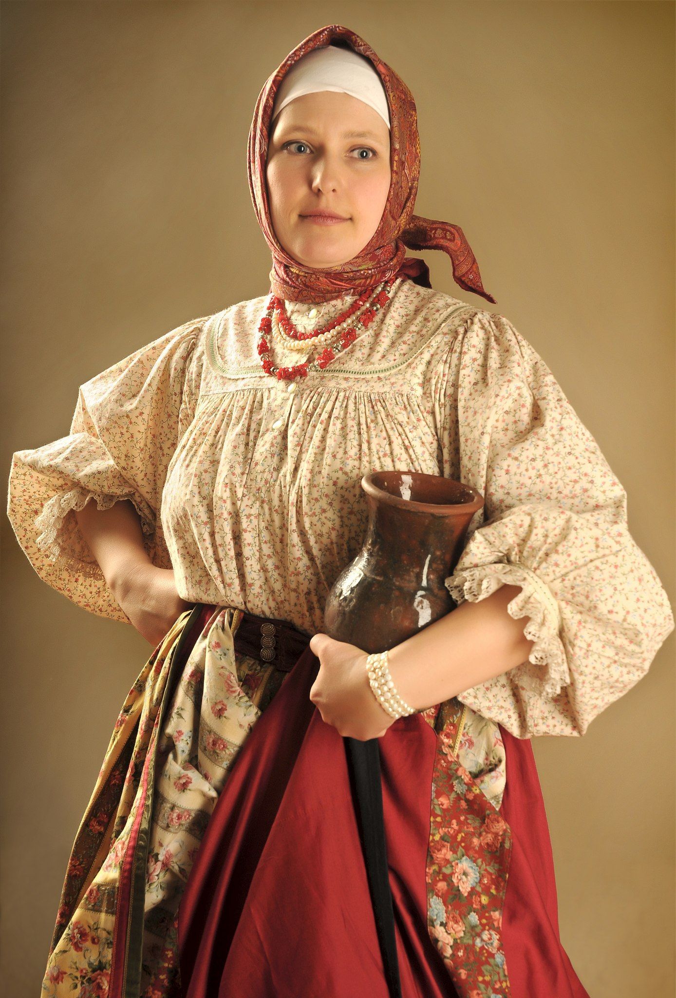 Girls in Slavic costumes in Jalandhar